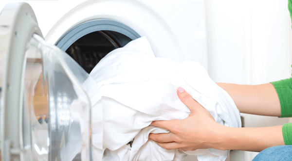 giặt ga trải giường bằng máy giặt